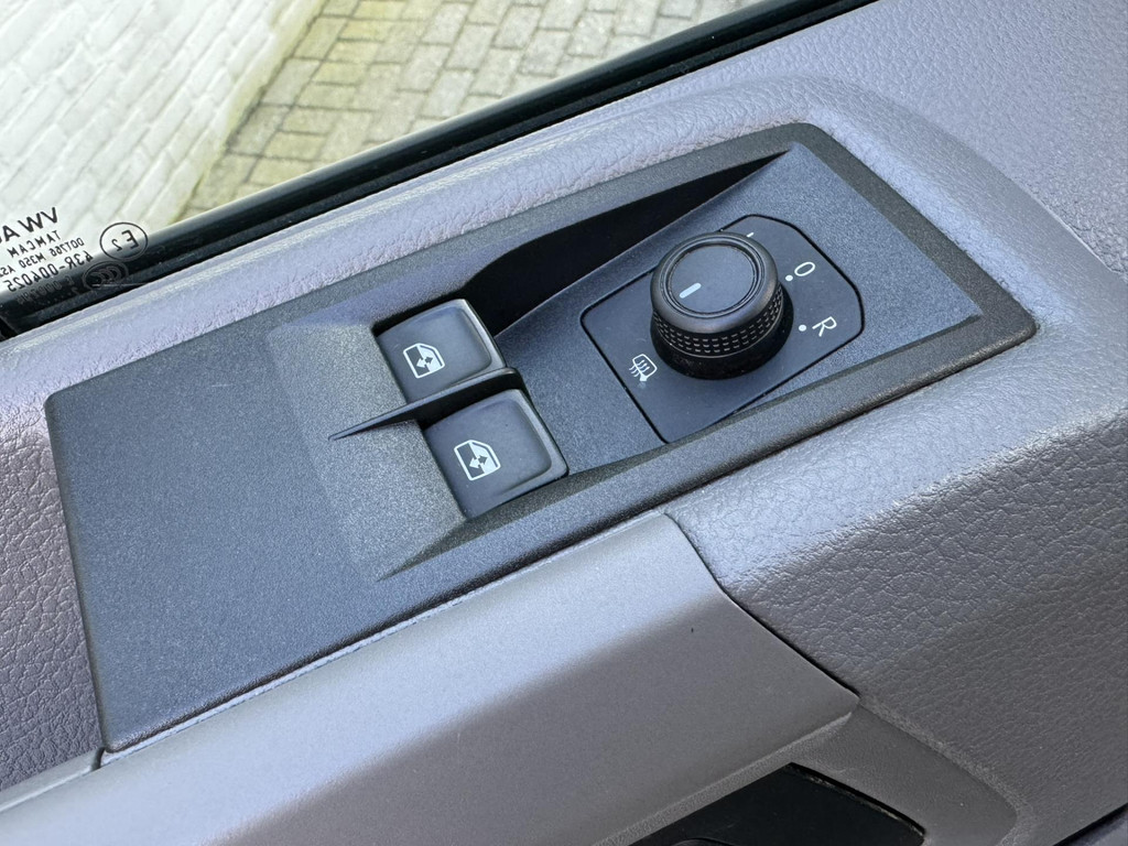 37335500-28.jpg