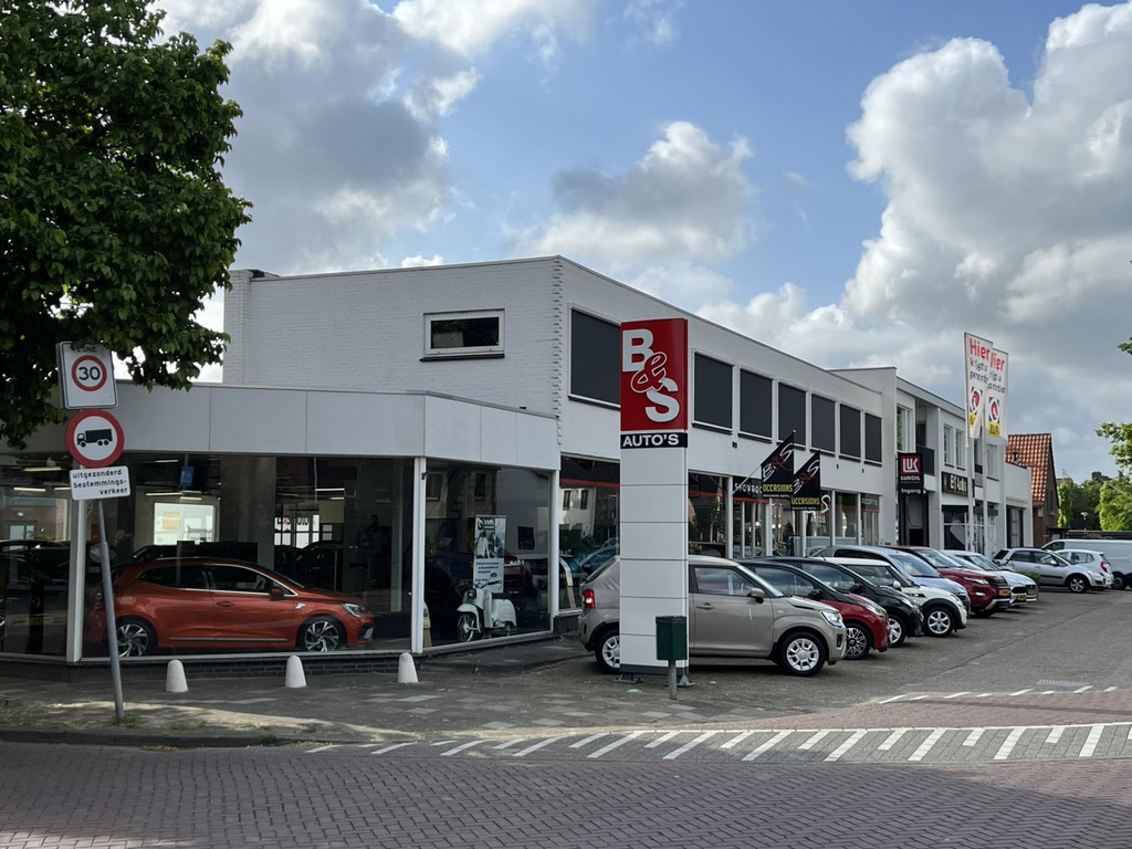 41713633-37.jpg